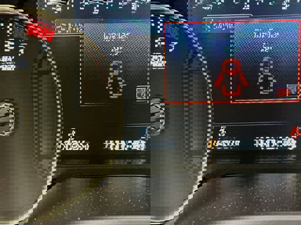 Certified 2019 Ford F150 Raptor w/ Equipment Group 802A Luxury image 22