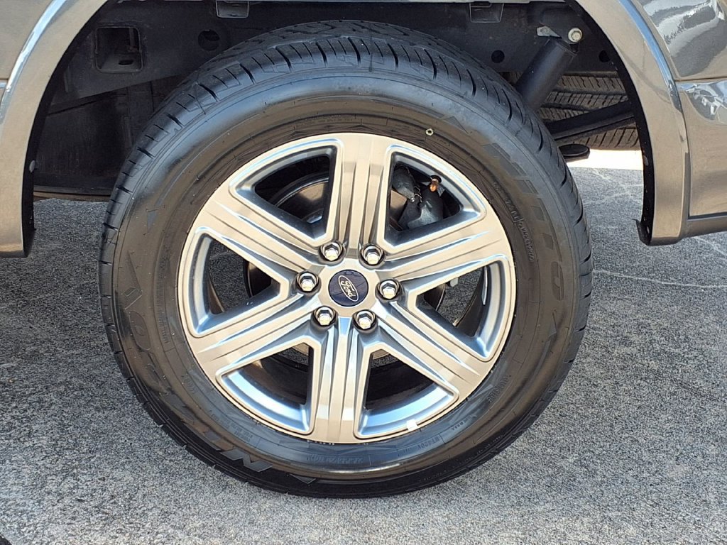 Certified 2019 Ford F150 Lariat RWD image 34