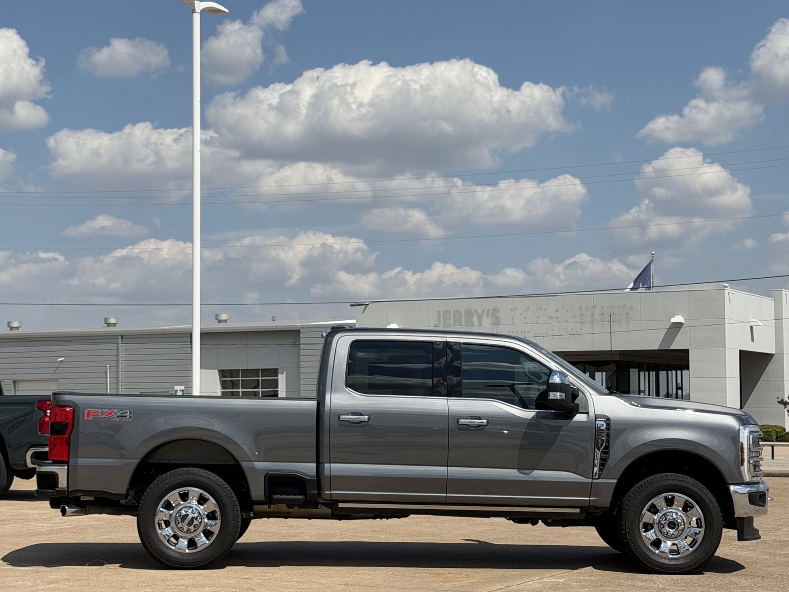 Certified 2024 Ford F250 Lariat w/ Lariat Ultimate Package AWD/4WD image 3