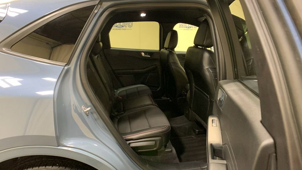 Certified 2023 Ford Escape ST-Line Elite image 17