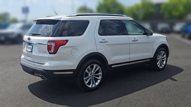 Certified 2018 Ford Explorer Limited w/ Equipment Group 301A AWD/4WD image 9