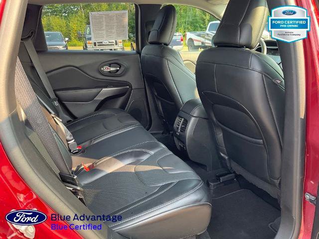 Used 2021 Jeep Cherokee Latitude Lux w/ Comfort/Convenience Group AWD/4WD image 17