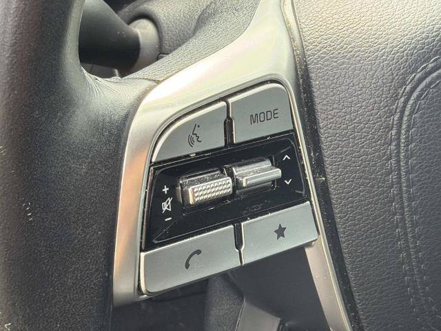 Used 2025 Kia Telluride S FWD image 9