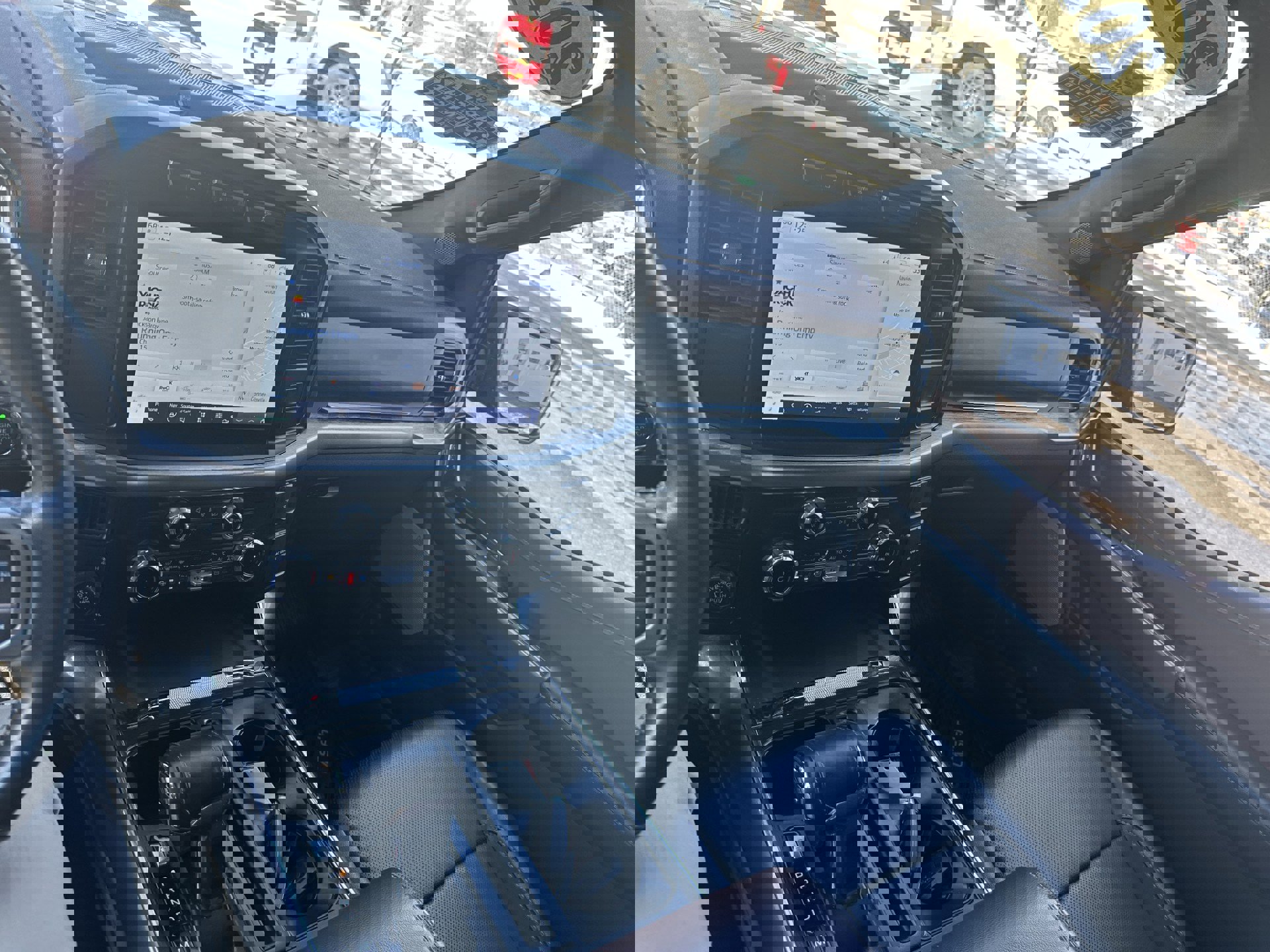 Certified 2022 Ford F150 Lariat w/ Equipment Group 502A High image 11