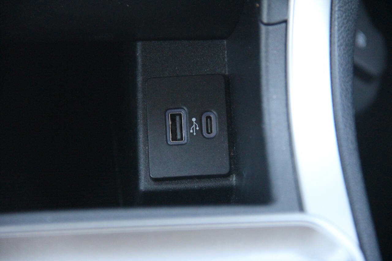 Certified 2023 Ford Edge SEL image 21