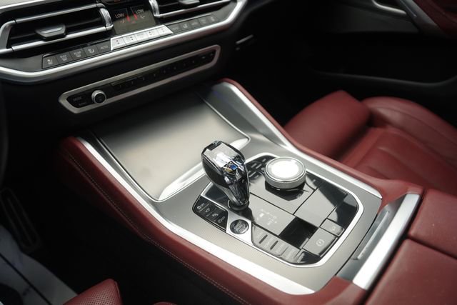 Used 2021 BMW X6 M50i w/ Executive Package AWD/4WD image 28