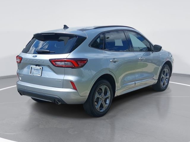 Certified 2023 Ford Escape ST-Line w/ Tech Pack #1 AWD/4WD image 3