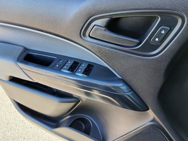 Used 2018 Chevrolet Colorado W/T RWD image 11