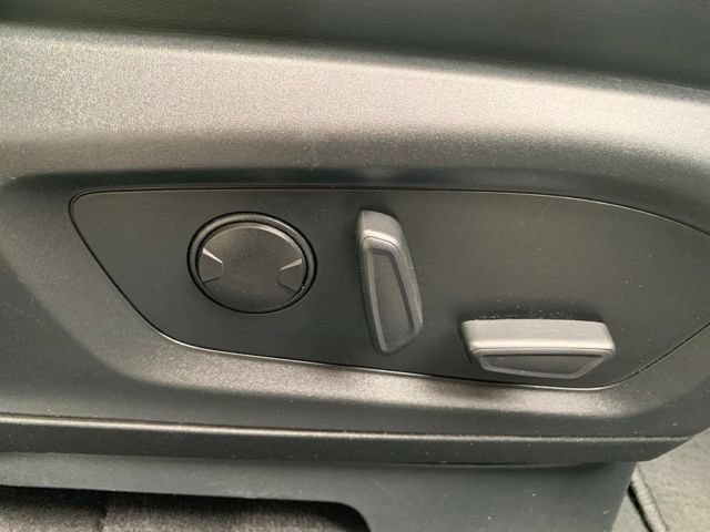 Certified 2024 Ford Explorer XLT w/ Equipment Group 202A AWD/4WD image 19