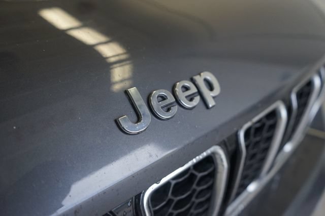 Used 2022 Jeep Grand Cherokee L Overland w/ Luxury Tech Group IV AWD/4WD image 19
