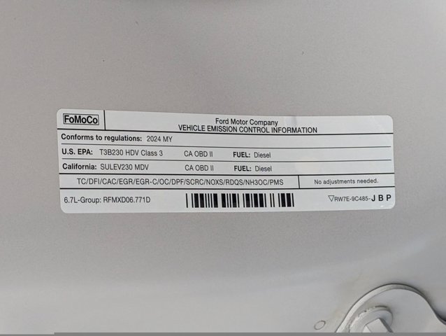 Certified 2024 Ford F250 Platinum w/ Tremor Off-Road Package AWD/4WD image 34