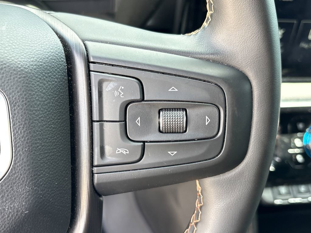 Used 2025 GMC Sierra 2500 AT4 AWD/4WD image 18