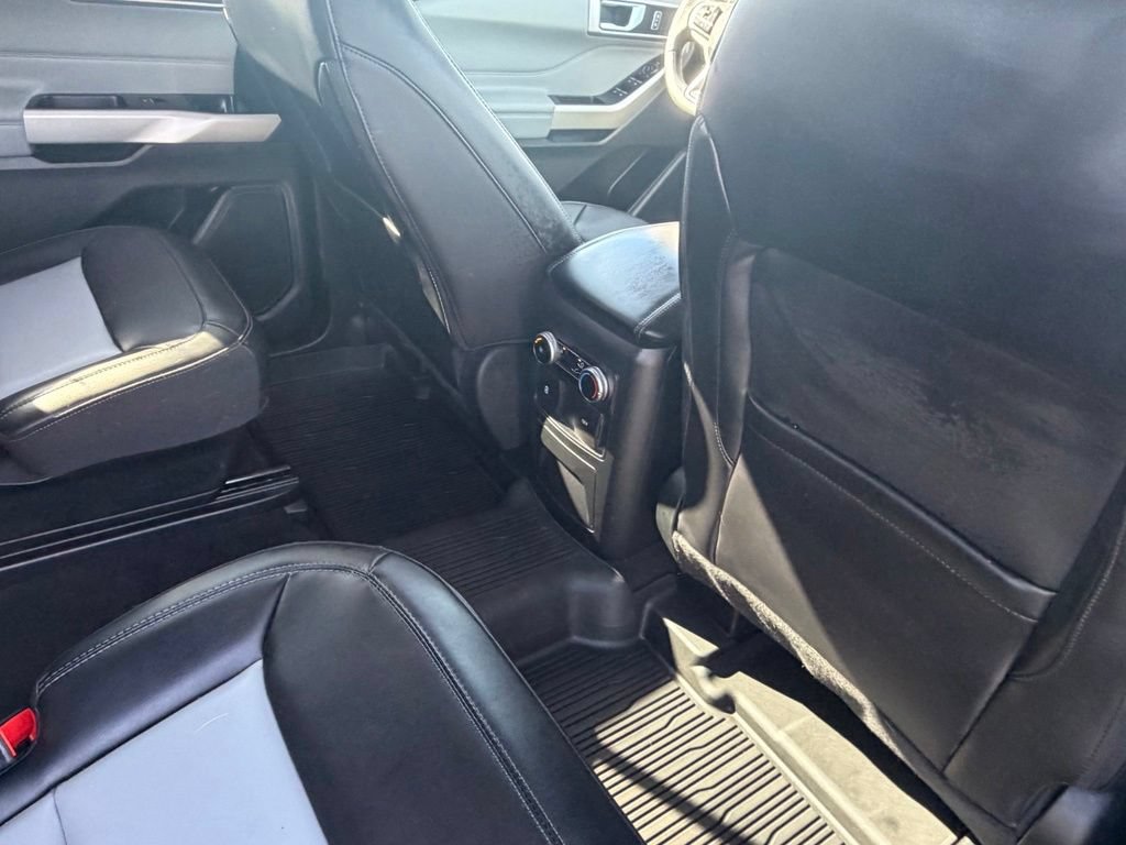 Certified 2023 Ford Explorer XLT w/ Equipment Group 202A AWD/4WD image 40