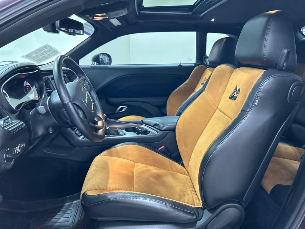 Used 2022 Dodge Challenger R/T Scat Pack RWD image 11