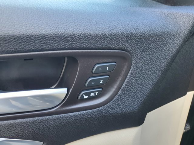 Used 2017 Acura MDX FWD image 19