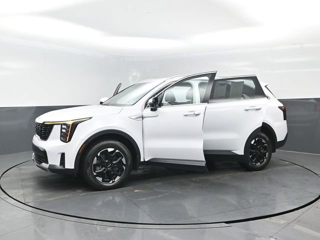 Used 2025 Kia Sorento S AWD/4WD image 28
