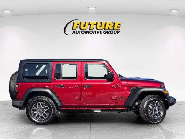 Used 2022 Jeep Wrangler Unlimited Sport AWD/4WD image 3