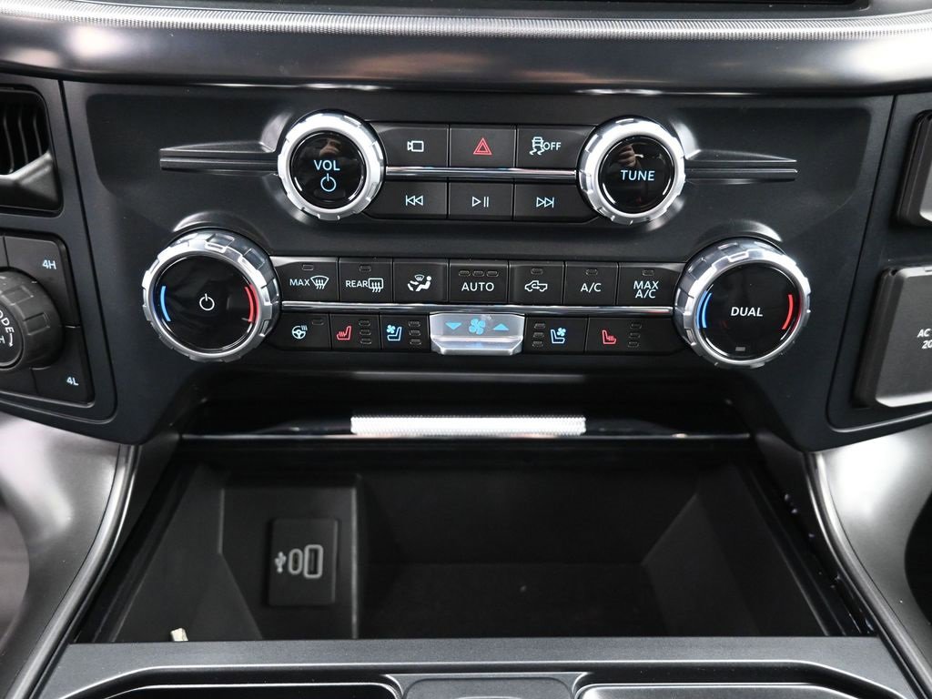 Certified 2025 Ford F150 Lariat w/ Equipment Group 501A Mid image 3