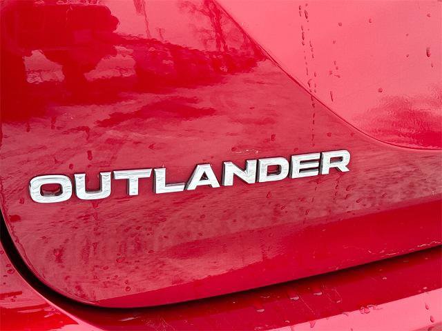 Used 2023 Mitsubishi Outlander SE image 21