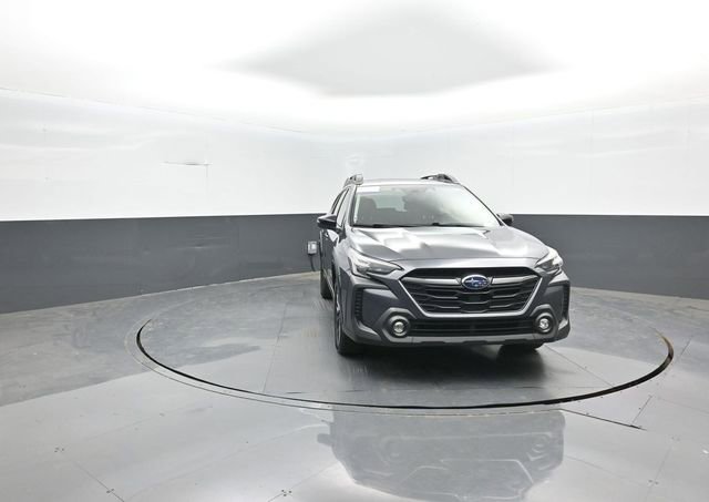 Used 2023 Subaru Outback Onyx Edition XT AWD/4WD image 2