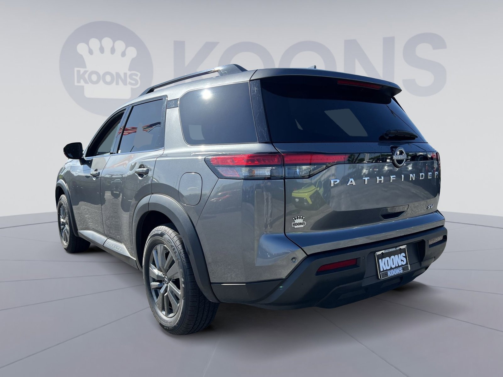Used 2024 Nissan Pathfinder SV FWD image 14