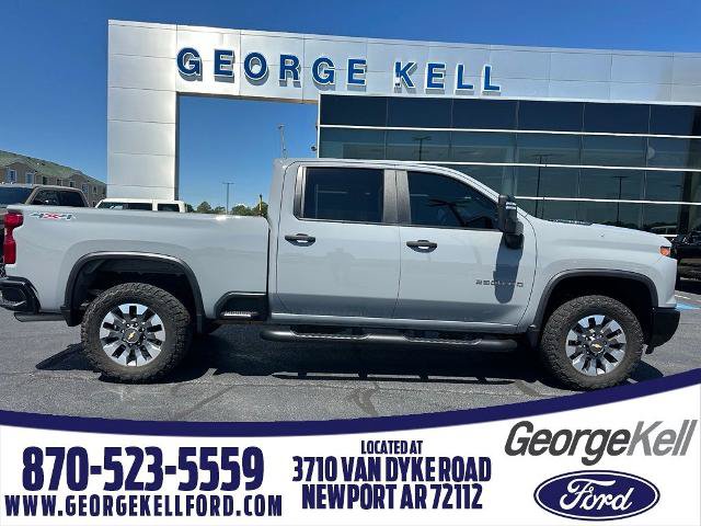 Used 2024 Chevrolet Silverado 2500 Custom w/ Custom Value Package AWD/4WD image 1