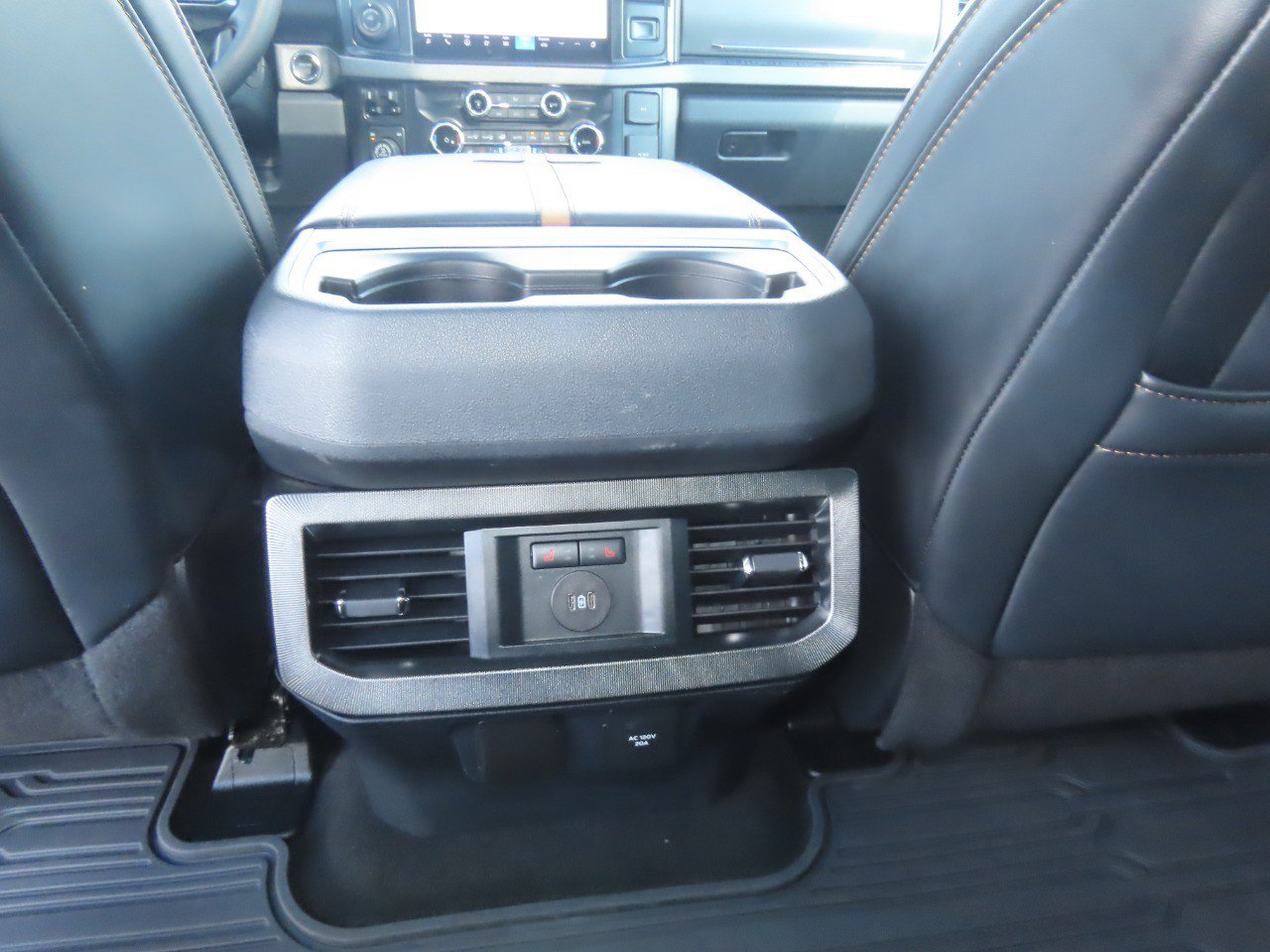 Certified 2024 Ford F350 Platinum w/ Tremor Off-Road Package AWD/4WD image 19