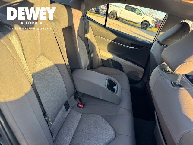Used 2022 Toyota Camry LE image 27
