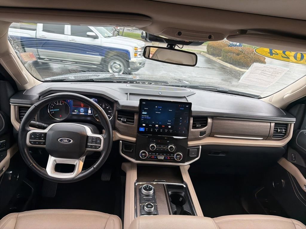 Certified 2024 Ford Expedition Limited image 17