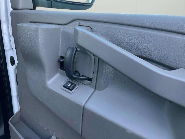 Used 2023 Chevrolet Express 2500 w/ Driver Convenience Package RWD image 7