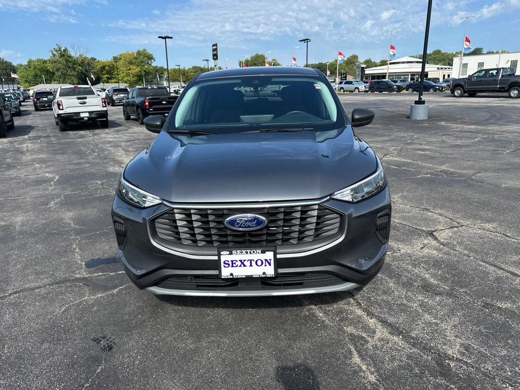 Certified 2024 Ford Escape Active w/ Tech Pack #1 AWD/4WD image 2