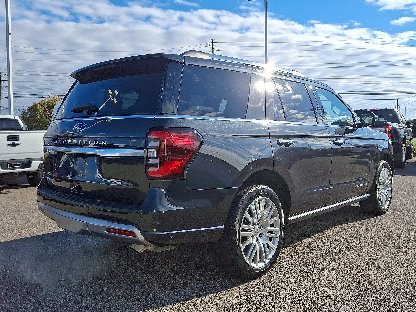 Certified 2024 Ford Expedition Platinum image 7