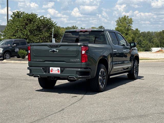 Used 2026 Chevrolet Silverado 1500 High Country w/ Technology Package AWD/4WD image 5