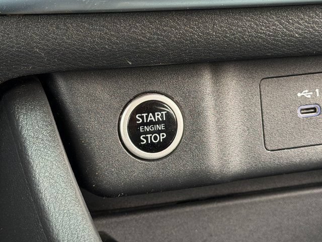 Used 2023 Nissan Rogue SV AWD/4WD image 26