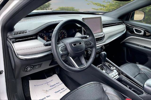 Used 2023 Jeep Compass Limited image 13