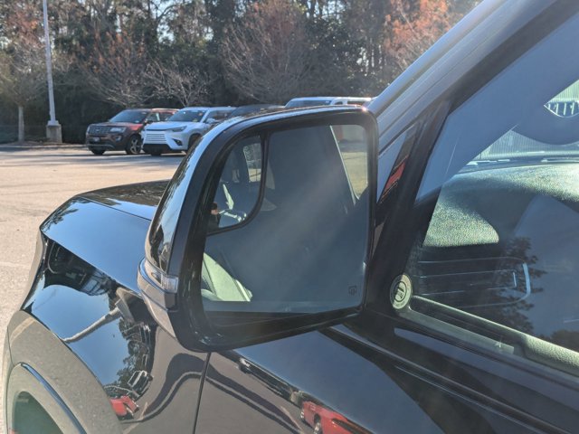 Used 2024 Jeep Wagoneer Series II image 13