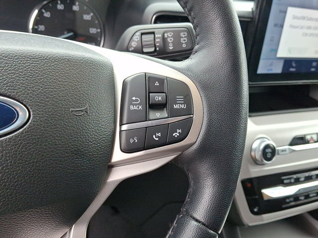 Certified 2023 Ford Explorer XLT w/ Equipment Group 202A AWD/4WD image 9