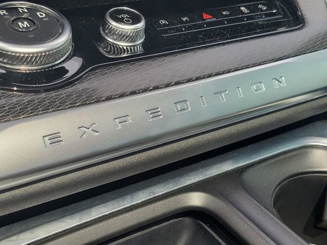 Certified 2025 Ford Expedition Max Platinum w/ Stealth Performance Package AWD/4WD image 20