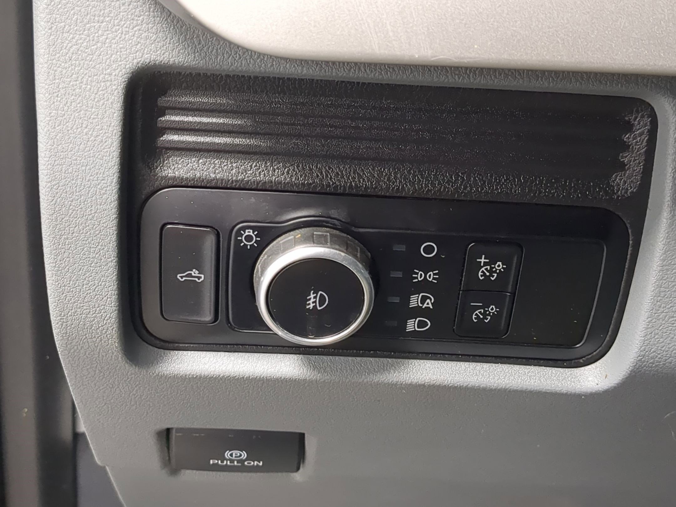 Certified 2023 Ford F350 XLT w/ 360-Degree Camera Package image 19