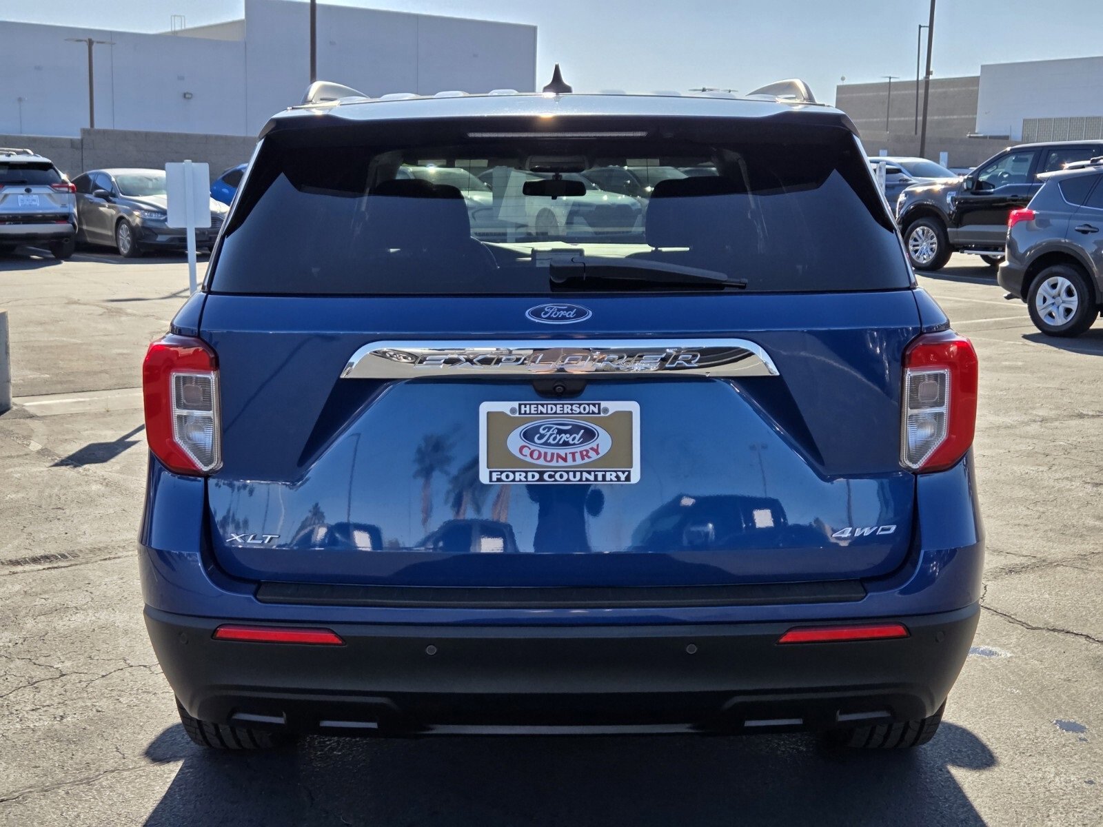 Certified 2023 Ford Explorer XLT image 4