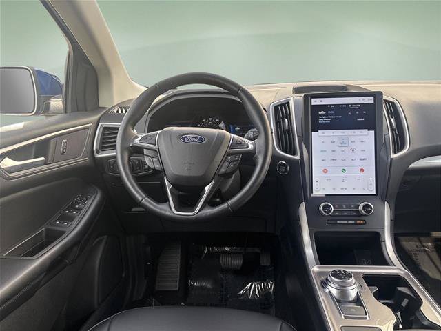 Certified 2023 Ford Edge SEL w/ Convenience Package AWD/4WD image 2
