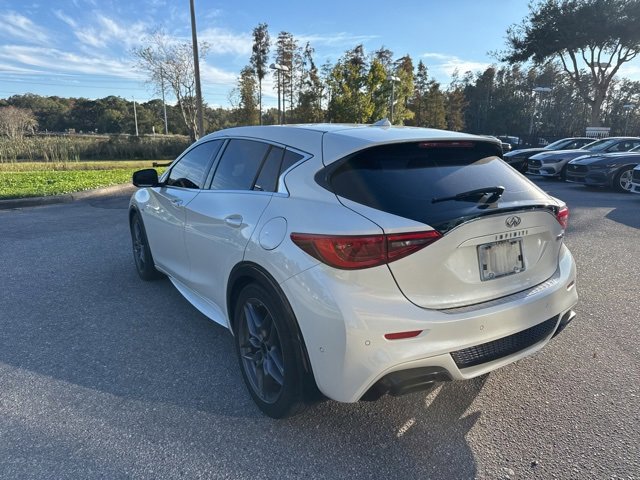 Used 2018 INFINITI QX30 Sport w/ Cargo Package image 3