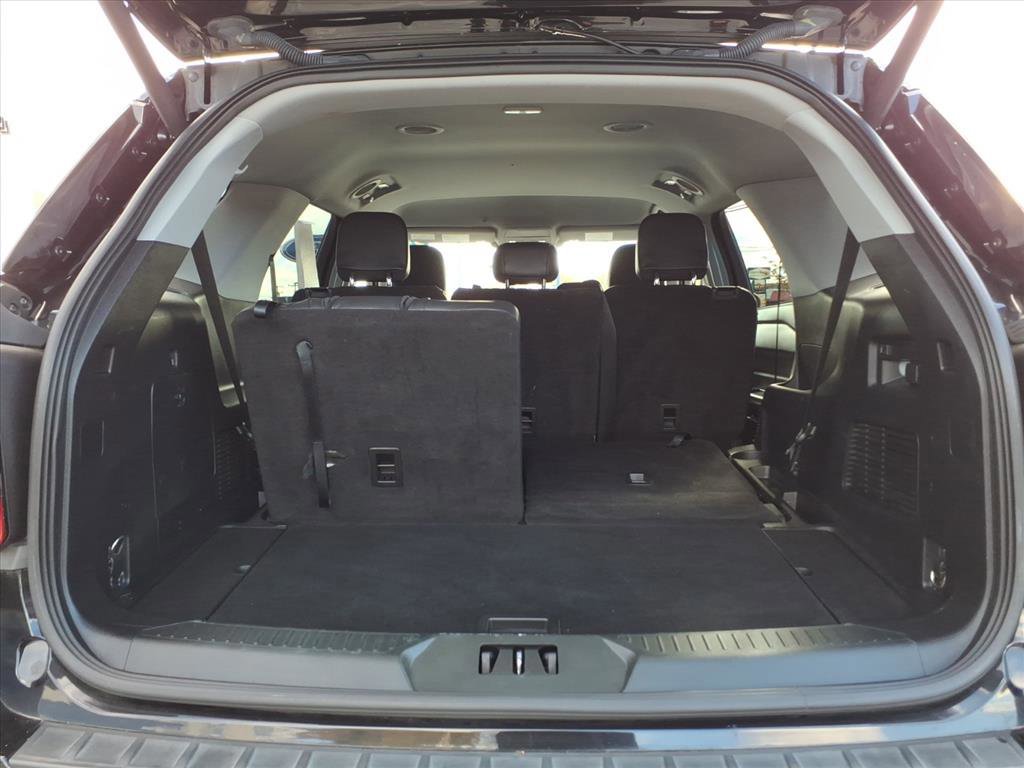 Certified 2022 Ford Explorer XLT w/ Equipment Group 202A image 19