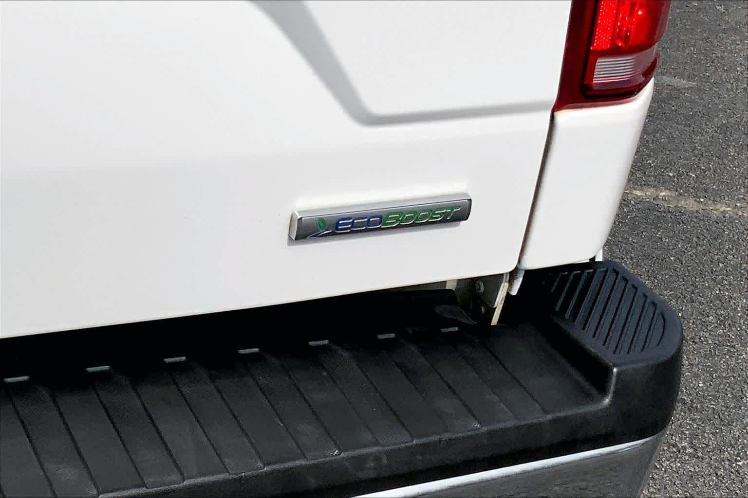 Certified 2018 Ford F150 XLT w/ Equipment Group 301A Mid RWD image 10