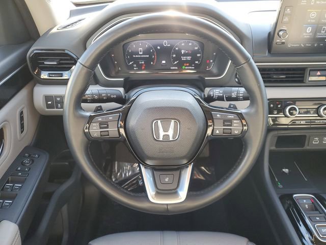 Used 2024 Honda Pilot Elite image 11