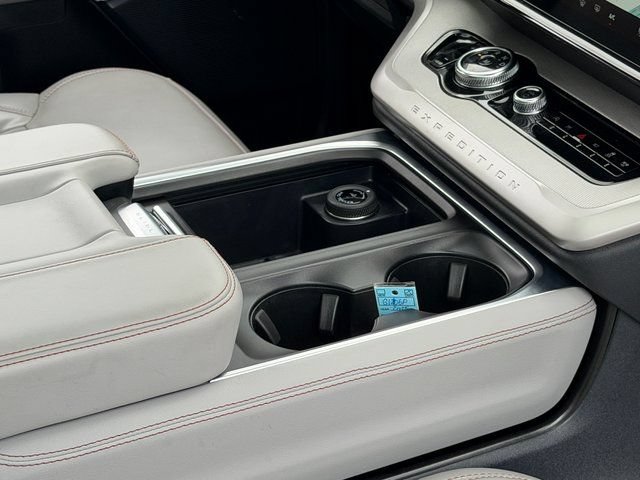 Certified 2025 Ford Expedition Active RWD image 38