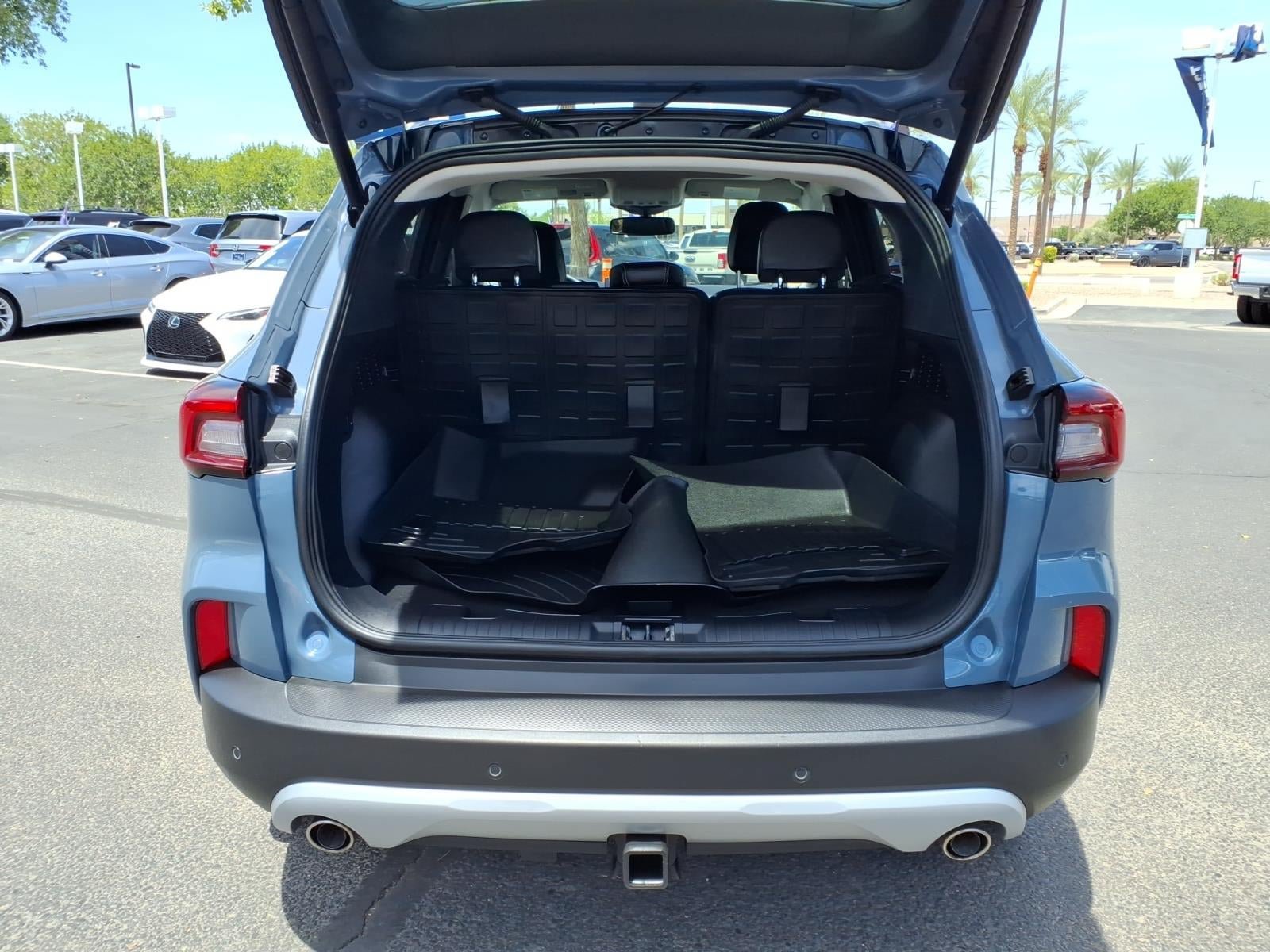 Certified 2024 Ford Escape SE w/ PHEV Premium Package FWD image 16