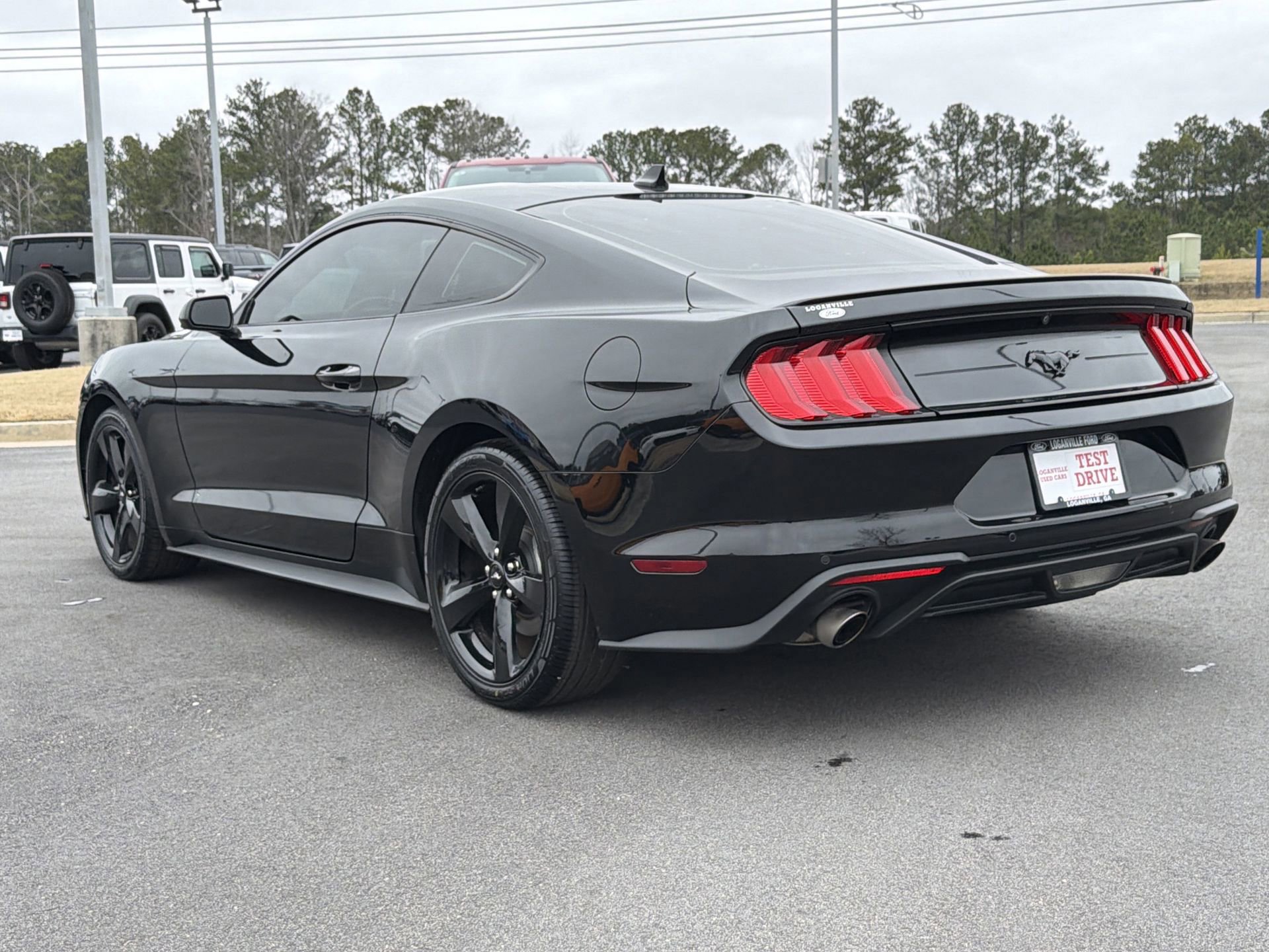Certified 2022 Ford Mustang Premium w/ Black Accent Package image 5