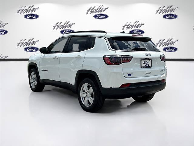 Used 2022 Jeep Compass Latitude w/ Sun and Sound Group AWD/4WD image 6
