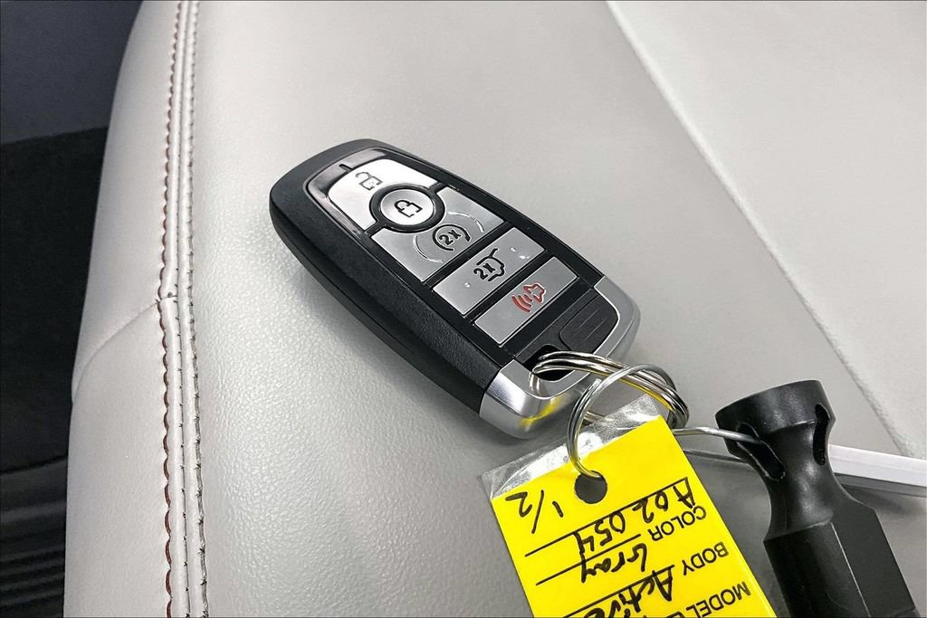 Certified 2025 Ford Explorer Active w/ Active Comfort Package AWD/4WD image 11